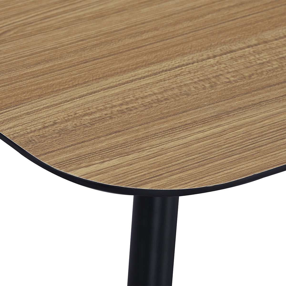 Détail du plateau de la table basse rectangulaire MATIS dimensions 110 x 60 cm en finition mélaminé imitation chêne